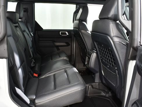 New 2026 Ford Bronco Badlands AWD/4WD image 19