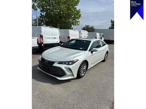 Used 2019 Toyota Avalon XLE w/ Moonroof Package FWD image 1