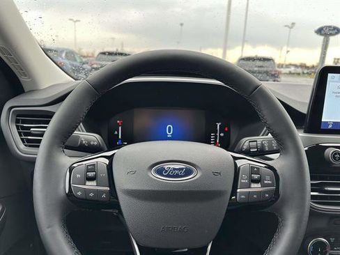 Used 2024 Ford Escape Active image 17
