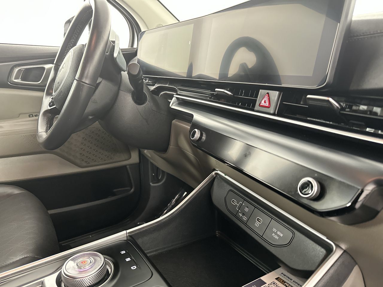Certified 2026 Kia Carnival LXS FWD image 15
