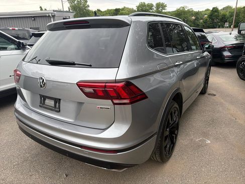 Used 2021 Volkswagen Tiguan SE R-Line AWD/4WD image 6