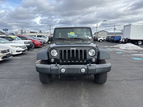 Used 2016 Jeep Wrangler Unlimited Sport image 5