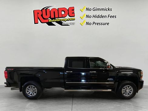 Used 2019 Chevrolet Silverado 3500 High Country w/ Duramax Plus Package AWD/4WD image 10