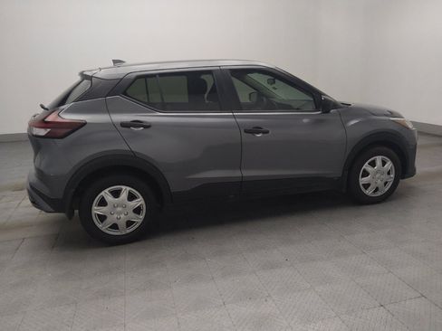 Used 2021 Nissan Kicks S FWD image 10