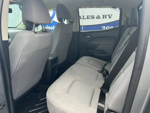 Used 2018 Chevrolet Colorado LT w/ LT Convenience Package AWD/4WD image 19