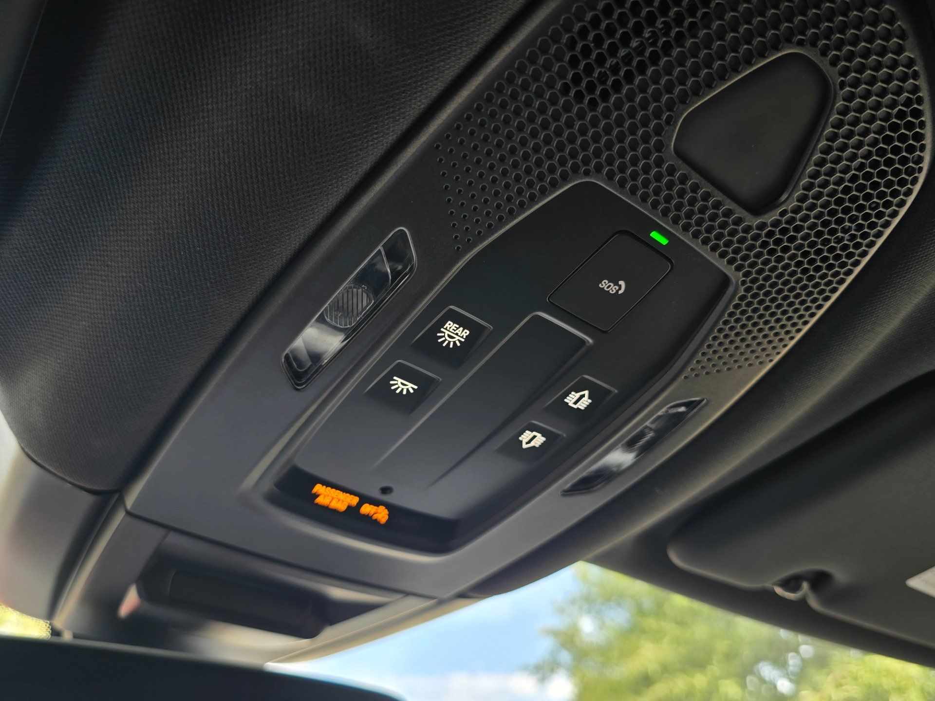 Used 2025 Porsche Cayenne Coupe AWD/4WD image 37