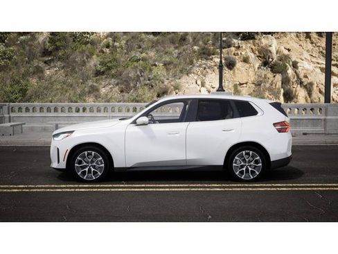 Used 2026 BMW X3 xDrive30i w/ Premium Package AWD/4WD image 4