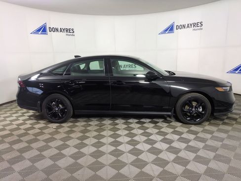 Certified 2025 Honda Accord SE image 16