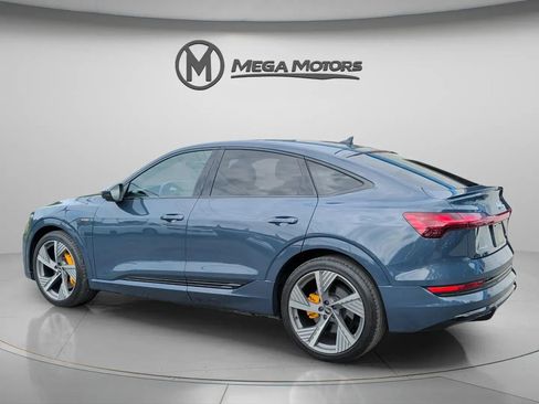 Used 2022 Audi e-tron Prestige w/ Prestige Package AWD/4WD image 4