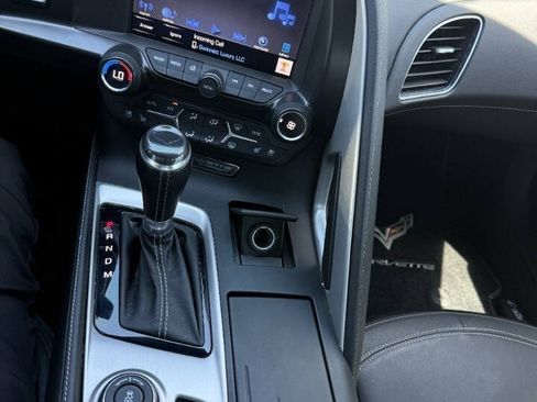 Used 2017 Chevrolet Corvette Stingray Coupe RWD image 16