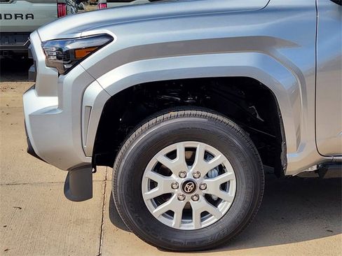 New 2025 Toyota Tacoma SR5 image 5