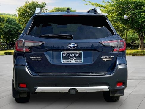 Used 2025 Subaru Outback Touring AWD/4WD image 5