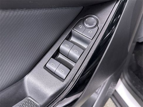 New 2026 Chevrolet Equinox LT w/ Convenience Package II image 23