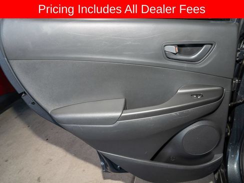 Used 2021 Hyundai Kona SEL FWD image 8