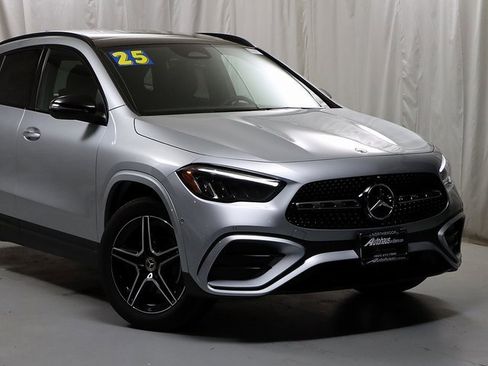 Certified 2025 Mercedes-Benz GLA 250 4MATIC image 2