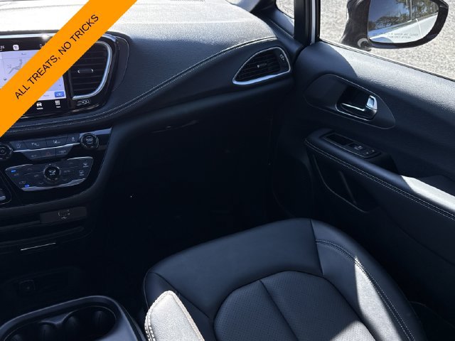Used 2026 Chrysler Pacifica Select FWD image 17
