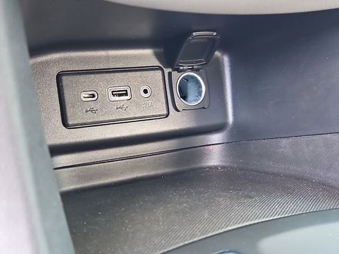 Used 2021 Chevrolet Equinox LS w/ LS Convenience Package FWD image 26