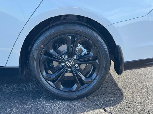 Certified 2025 Honda Accord SE image 7