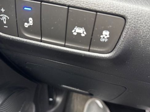 Used 2020 Hyundai Kona Limited image 9