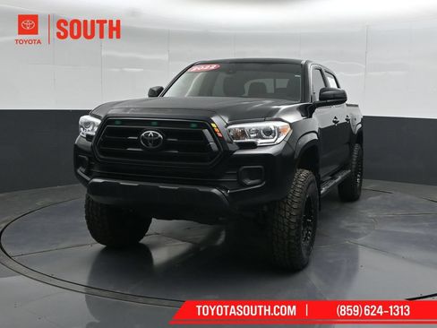 Used 2022 Toyota Tacoma SR AWD/4WD image 5