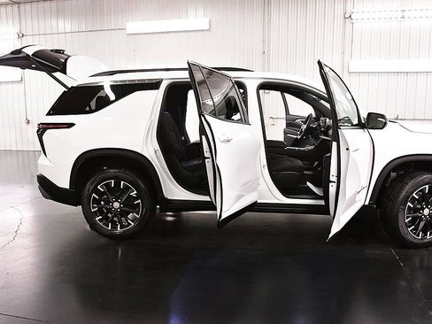 New 2026 Chevrolet Traverse LT AWD/4WD image 30