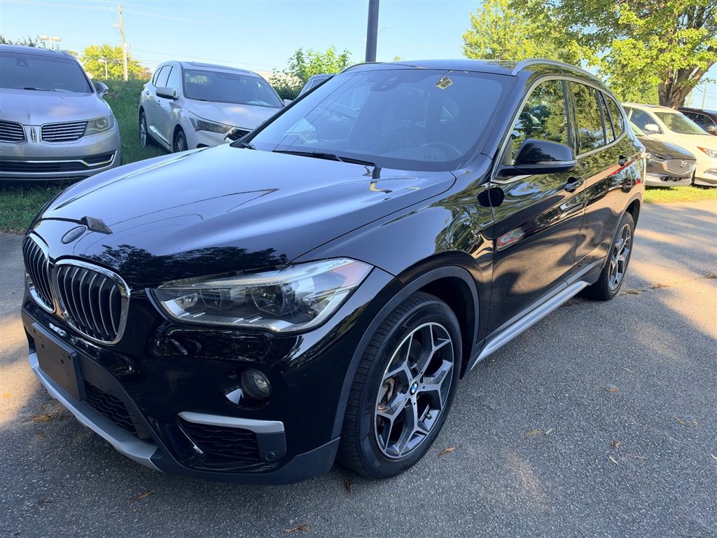 Used 2019 BMW X1 xDrive28i w/ Convenience Package AWD/4WD image 2