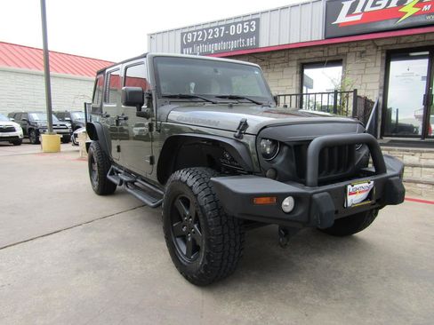 Used 2016 Jeep Wrangler Unlimited Sport image 6