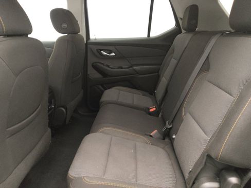 Used 2018 Chevrolet Traverse LT image 18