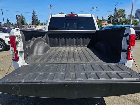 Used 2019 RAM 1500 Big Horn AWD/4WD image 15