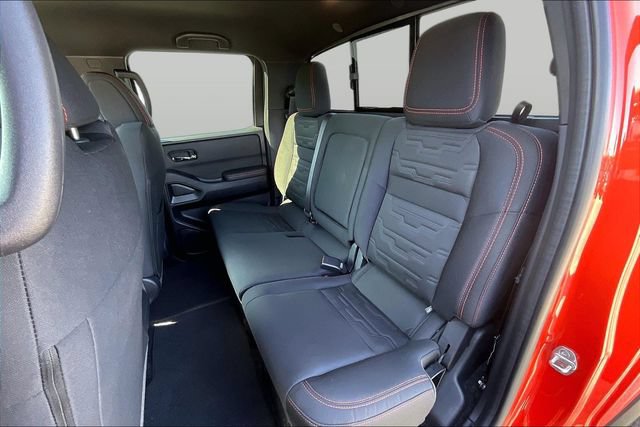 Used 2025 Nissan Frontier PRO-4X AWD/4WD image 29