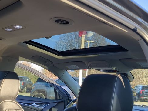 Used 2019 Buick Enclave Avenir w/ Avenir Technology Package image 22