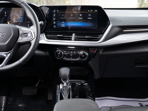 Used 2026 Chevrolet Trax ACTIV w/ Driver Confidence Package image 30