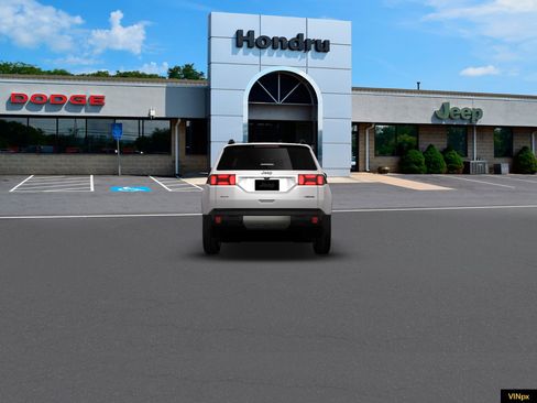 New 2026 Jeep Cherokee Laredo image 6