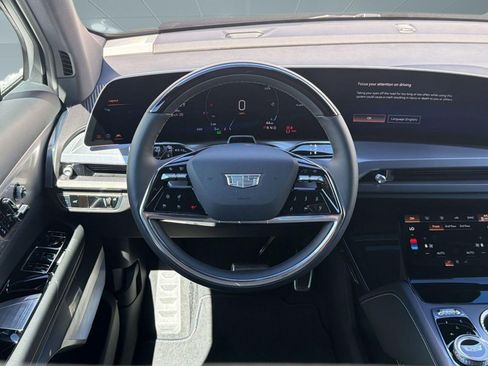 New 2026 Cadillac Vistiq Luxury AWD/4WD image 27