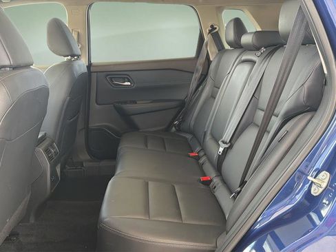 Used 2023 Nissan Rogue SL image 15