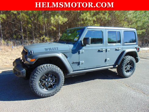 New 2026 Jeep Wrangler Willys AWD/4WD image 6