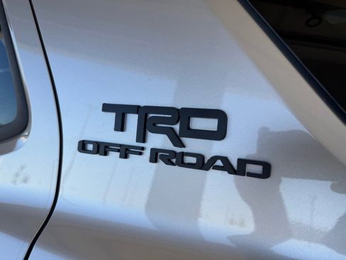 Used 2025 Toyota 4Runner TRD Off-Road image 34