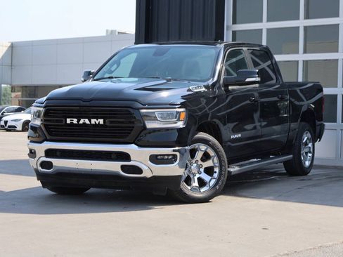 Used 2022 RAM 1500 Big Horn AWD/4WD image 3