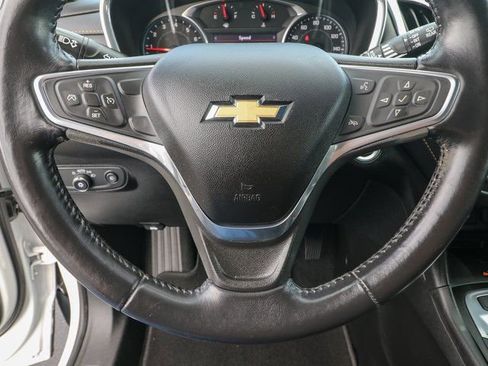 Used 2019 Chevrolet Equinox Premier image 17