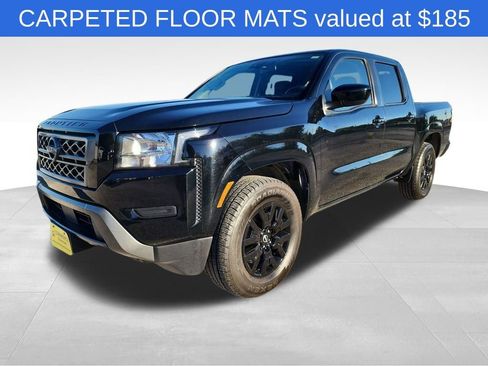 Used 2023 Nissan Frontier SV image 3