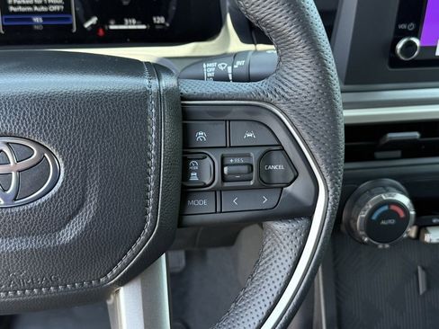 Used 2025 Toyota Tacoma TRD Off-Road image 24