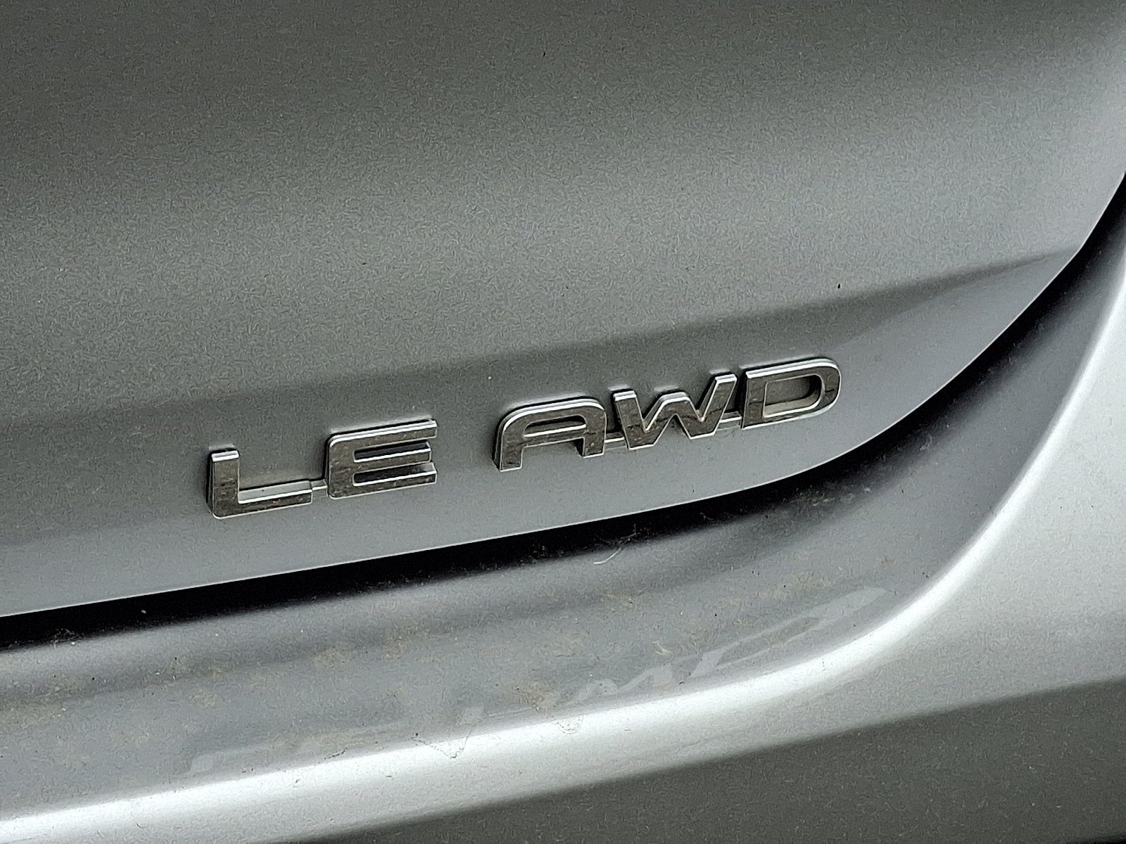 Used 2024 Toyota Highlander LE AWD/4WD image 32