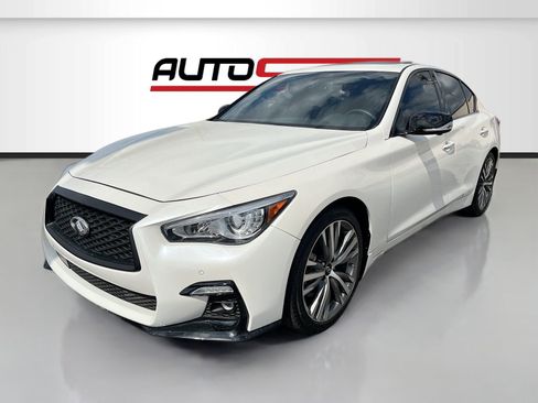 Used 2024 INFINITI Q50 Sensory image 3