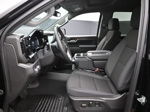 New 2025 GMC Sierra 1500 SLE w/ Preferred Package image 15