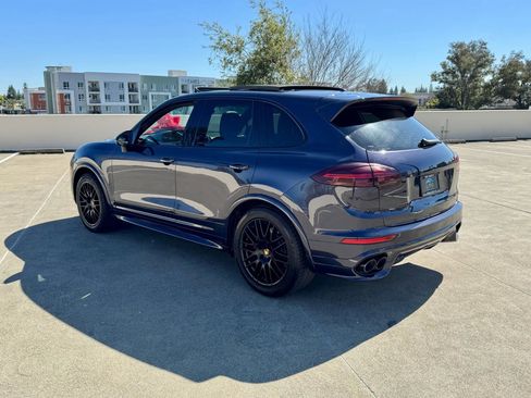 Used 2018 Porsche Cayenne GTS w/ Premium Package Plus AWD/4WD image 7