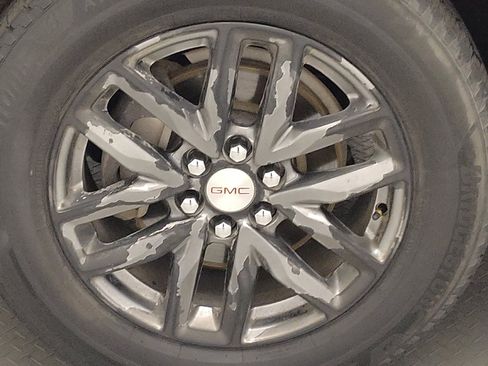 Used 2019 GMC Acadia SLT image 31