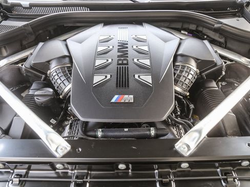 Used 2026 BMW X7 M60i w/ M Sport Professional Package image 24