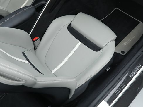 Certified 2024 Ferrari Roma Spider RWD image 24