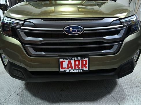 Used 2025 Subaru Forester Premium AWD/4WD image 19