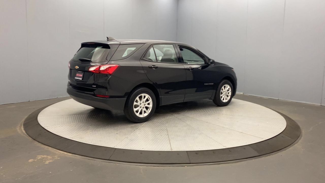 Used 2019 Chevrolet Equinox LS AWD/4WD image 5